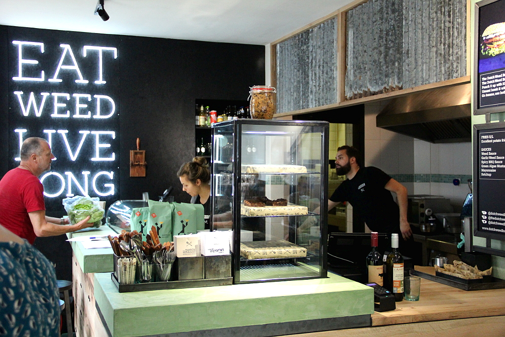 The Dutch Weedburger Joint Lauriekoek