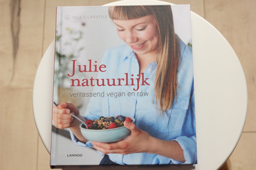 Boekrecensie: Julie natuurlijk @ Lauriekoek.nl