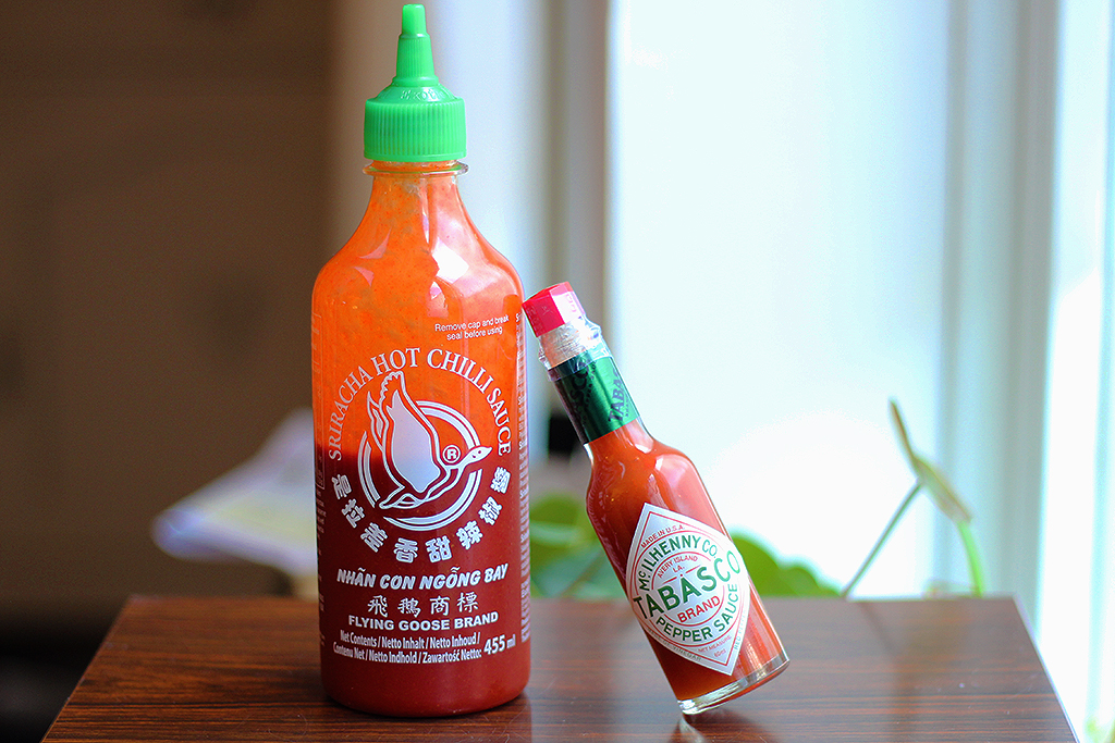 Tabasco versus Sriracha - Lauriekoek.nl