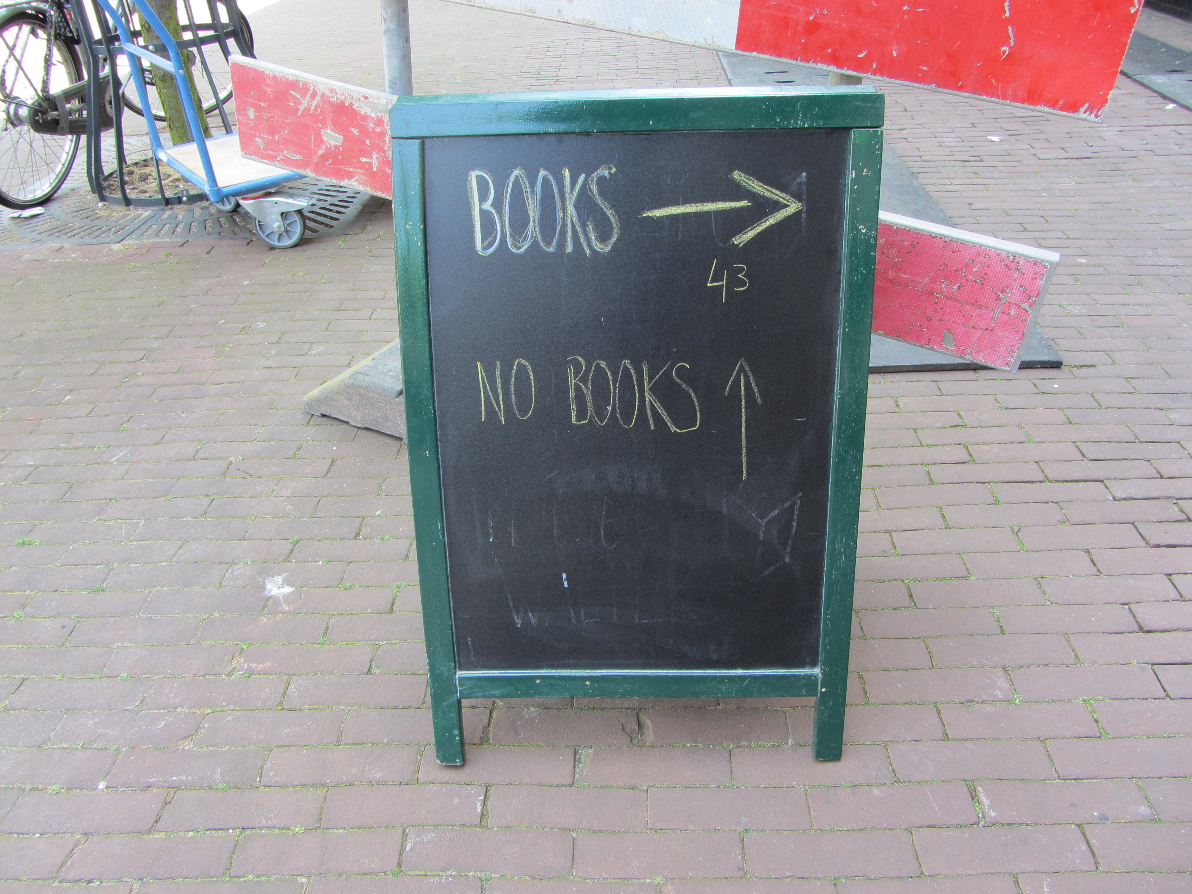 Books, no books @ Lauriekoek.nl