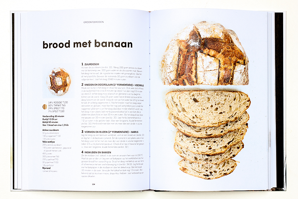 Boekrecensie: Brood uit de pan @ Lauriekoek.nl