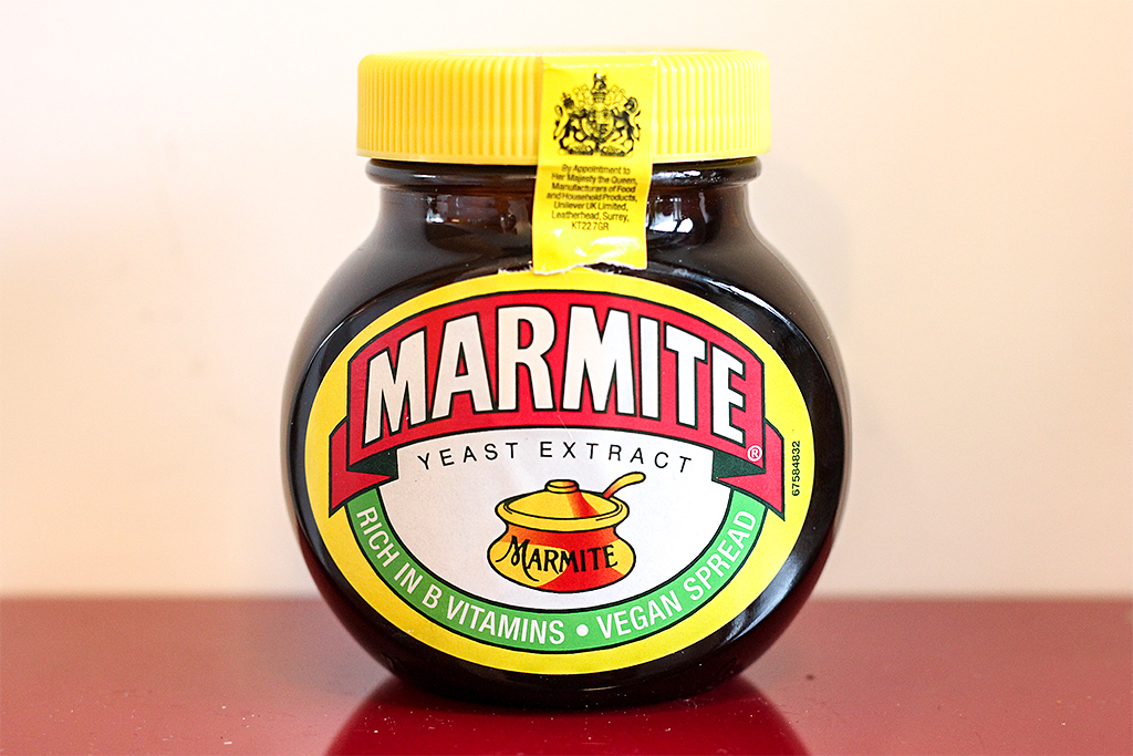 Recept: Marmite brood @ Lauriekoek.nl